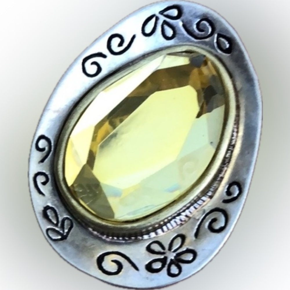 Noelle statement ring silver yellow